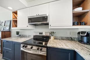 7050 Sunset Way, Saint Pete Beach, FL 33706 - Photo 7