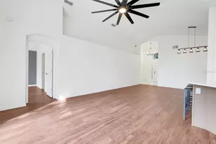 15722 Autumn Glen Ave, Clermont, FL 34714 - Photo 5