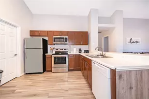 1106 Liberty Hall Dr, Kissimmee, FL 34746 - Photo 9