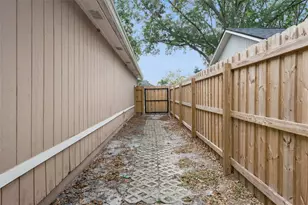 1042 Seminole Creek Dr, Oviedo, FL 32765 - Photo 33