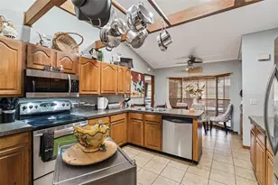 611 N Forsyth Rd, Orlando, FL 32807 - Photo 5