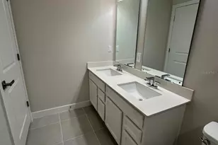 12378 Amber Creek Circle, Lakewood Ranch, FL 34211 - Photo 7