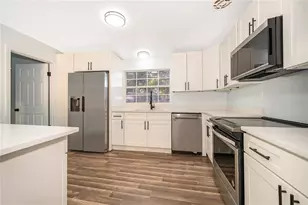 520 Hillside Dr, Lakeland, FL 33803 - Photo 9