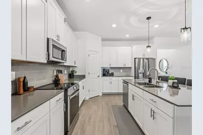 11851 Language Way, Orlando, FL 32832 - Photo 9