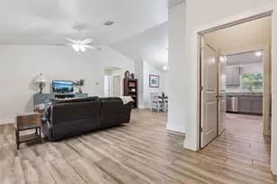 1049 Pinder St, Deltona, FL 32725 - Photo 5