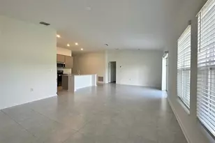 335 Loch Ct, Davenport, FL 33837 - Photo 9