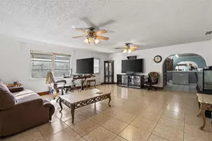 5221 Chenault Ave, Orlando, FL 32839 - Photo 17