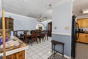 5221 Chenault Ave, Orlando, FL 32839 - Photo 9