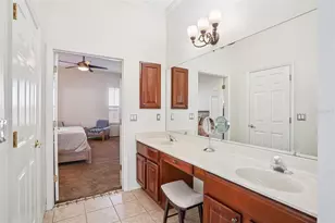 847 Cura Ct, Oakland, FL 34787 - Photo 21