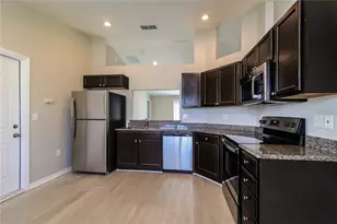 1040 Condor Dr, Haines City, FL 33844 - Photo 5