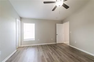 1040 Condor Dr, Haines City, FL 33844 - Photo 9