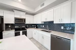 3171 Paradox Cir, Kissimmee, FL 34746 - Photo 9