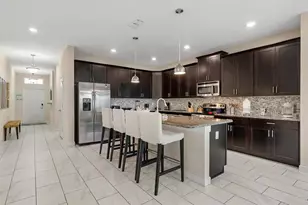 4700 Sleepy Hollow Dr, Kissimmee, FL 34746 - Photo 7