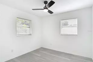 10017 N Hartts Dr, Tampa, FL 33617 - Photo 11