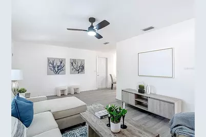 10017 N Hartts Drive, Tampa, FL 33617 - Photo 3