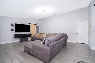 7118 Caloosa Ct, Orlando, FL 32819 - Photo 7