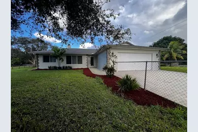 1590 SW 139th Avenue, Davie, FL 33325 - Photo 1