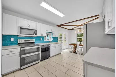 1240 W Voorhis Avenue, Deland, FL 32720 - Photo 9