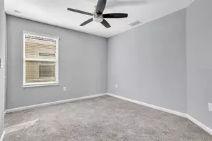 1048 Downswing Pl, Davenport, FL 33896 - Photo 5