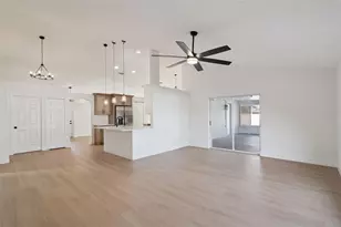 2437 Ainsworth Ave, Deltona, FL 32738 - Photo 7