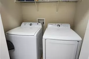 13209 Silver Strand Falls Dr, Orlando, FL 32824 - Photo 9