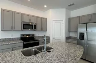 7627 Waterscape Dr, Groveland, FL 34736 - Photo 7