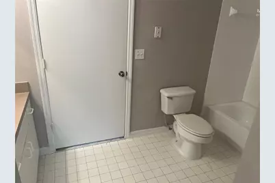 5572 Metrowest Boulevard #209, Orlando, FL 32811 - Photo 13