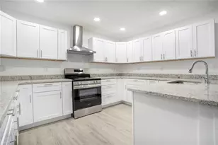 8448 Balm St, Weeki Wachee, FL 34607 - Photo 15