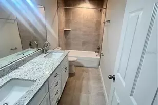 408 S Main Ave, Groveland, FL 34736 - Photo 13