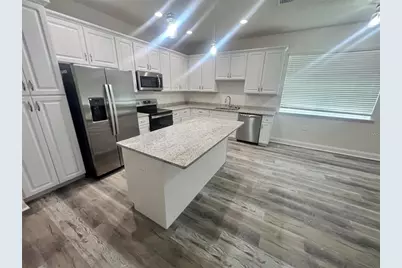 408 S Main Avenue, Groveland, FL 34736 - Photo 3