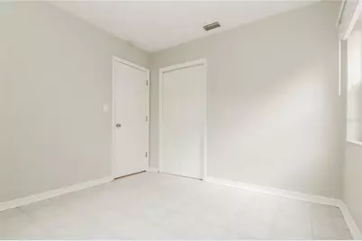 1410 26th Avenue S, Saint Petersburg, FL 33705 - Photo 13
