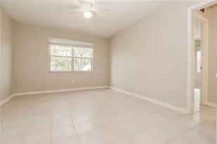 1410 26th Ave S, Saint Petersburg, FL 33705 - Photo 5