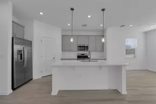 523 Orient Ave, Debary, FL 32713 - Photo 9