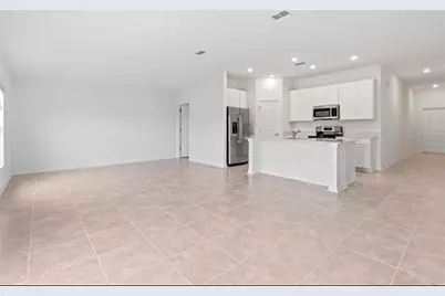 352 Heroic Road, Davenport, FL 33837 - Photo 5