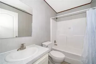 31811 Pine Dr, Deland, FL 32720 - Photo 11