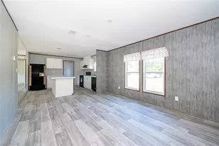 31811 Pine Dr, Deland, FL 32720 - Photo 7