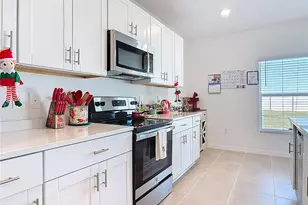 1146 Calico Pointe Cir, Groveland, FL 34736 - Photo 13