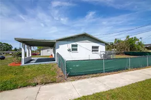1831 Aaron Ave, Orlando, FL 32811 - Photo 17