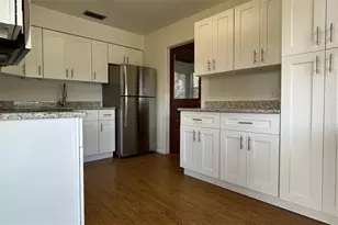 1028 Lake Weldona Dr, Orlando, FL 32806 - Photo 5