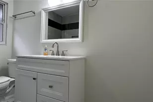 1028 Lake Weldona Dr, Orlando, FL 32806 - Photo 11