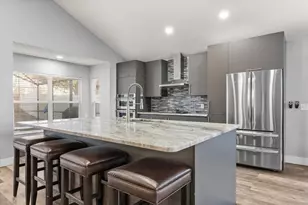 2636 Heron Landing Ct, Orlando, FL 32837 - Photo 7