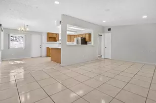 10116 Union Park Dr, Orlando, FL 32817 - Photo 7