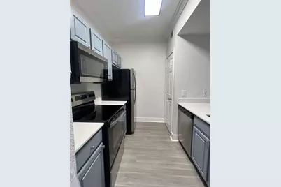 911 N Orange Avenue #119, Orlando, FL 32801 - Photo 17