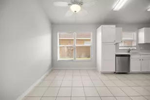 2701 Autumn Creek Cir, Kissimmee, FL 34747 - Photo 5