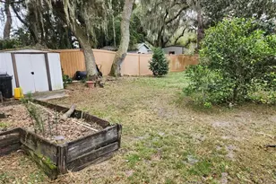 1208 Lakeshore Blvd, Tavares, FL 32778 - Photo 7