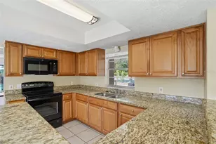 2305 26th Ave W, Bradenton, FL 34205 - Photo 7