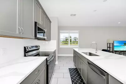 743 Driving Range Court, Reunion, FL 34747 - Photo 9