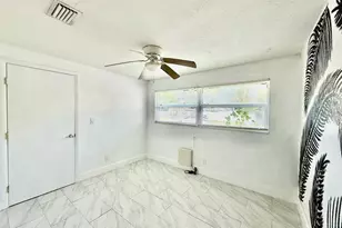 2120 46th Ave N, Saint Petersburg, FL 33714 - Photo 9