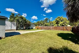 2120 46th Ave N, Saint Petersburg, FL 33714 - Photo 35