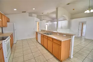 662 Basingstoke Ct, Kissimmee, FL 34758 - Photo 9